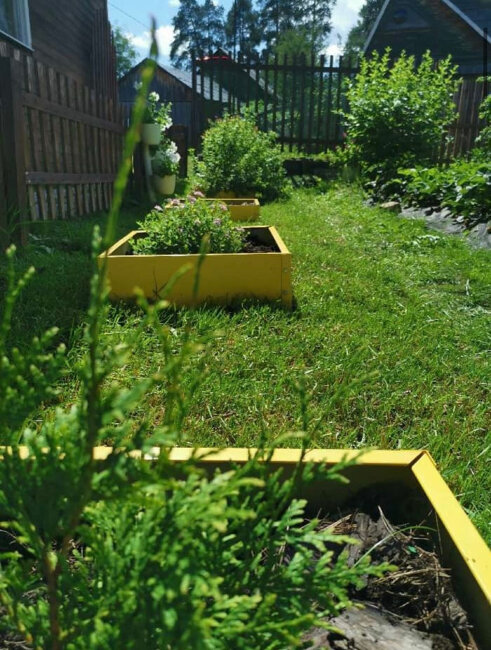 Клумба "Квадро" в Краснодаре Клумба "Квадро" в Краснодаре